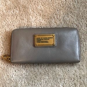 Marc by Marc Jacobs Classic Q Slim Zip Wallet